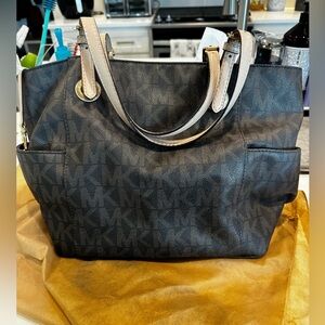 MICHAEL KORS Women's Jet Set Item MK Signature EW Tote Bag Brown Gold